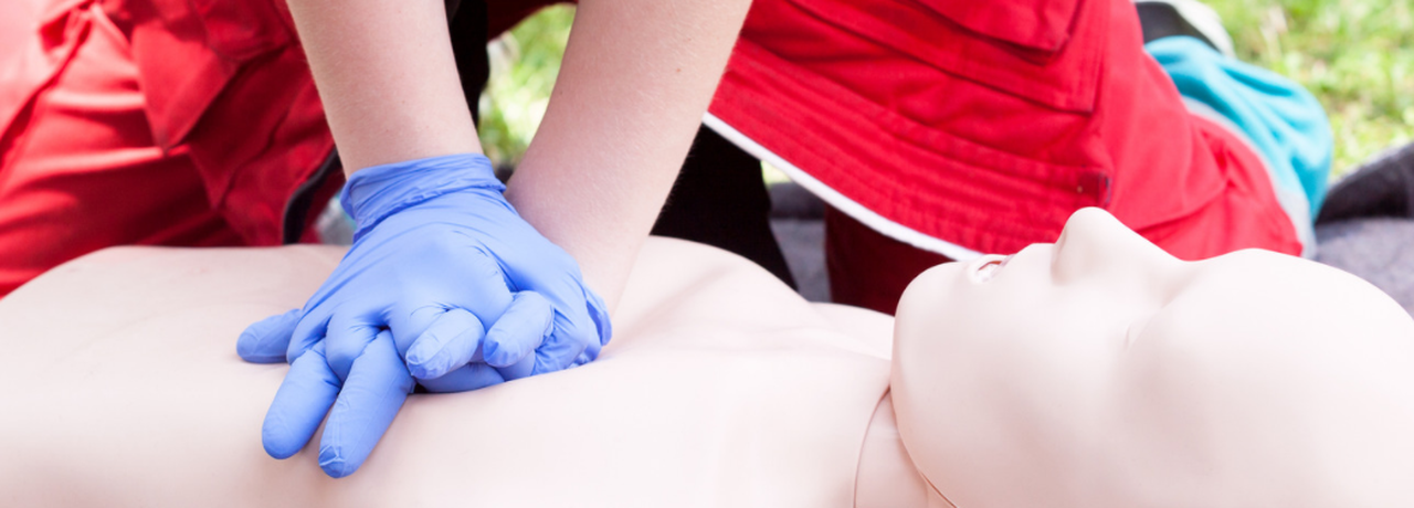 soporte vital básico en empresas
LONGTAILS SECUNDARIAS
SVB en empresas
parada cardiorrespiratoria trabajo
RCP en empresas
emergencia cardiaca laboral
desfibrilador empresa
primeros auxilios cardiacos
protocolo SVB trabajo
actuación parada cardiaca empresa
formación RCP trabajadores
uso DESA empresas
